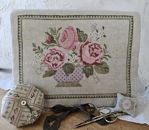 Peony Pocket & Accessories Pattern by Samplers Not Forgotten