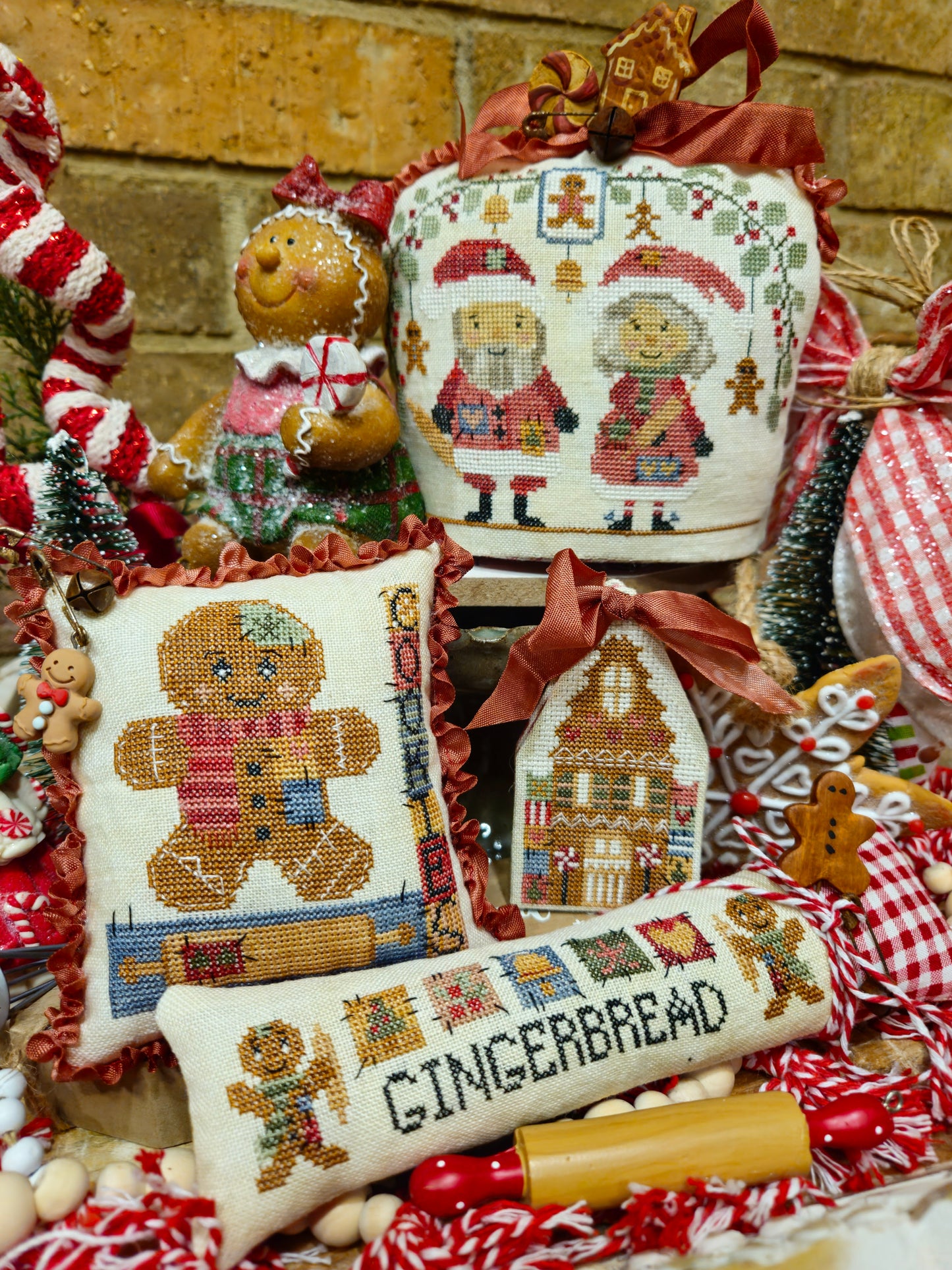 Gingerbread Thieves by Quaint Rose Needlearts - PREORDER
